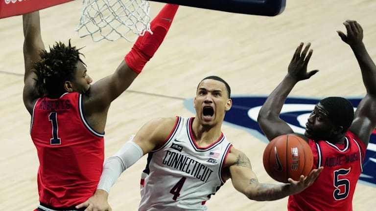MBB: Huskies earn sweep of St. John’s on Super Sunday